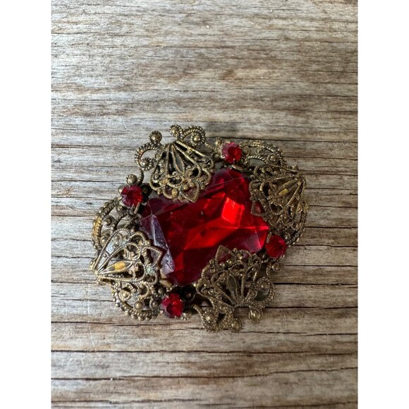 1930s Vintage Brass Filigree Big Red Stone Pin Brooch - Picture 9 of 11
